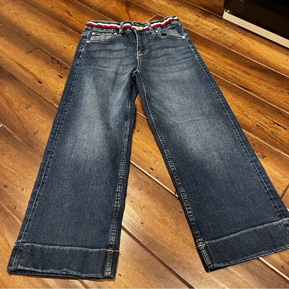 Stylish cropped wide leg Jeans